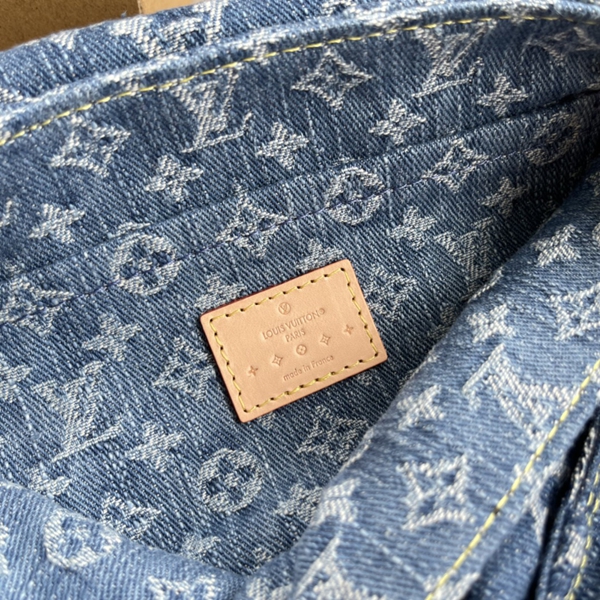 ルイヴィトンバッグ着用イメージ